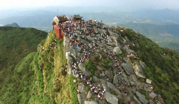 Ha Long - Yen Tu 2 days 1 night tour