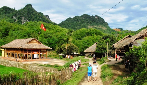 Tour Schedule Moc Chau – Son La – Dien Bien 3N2D from Hanoi